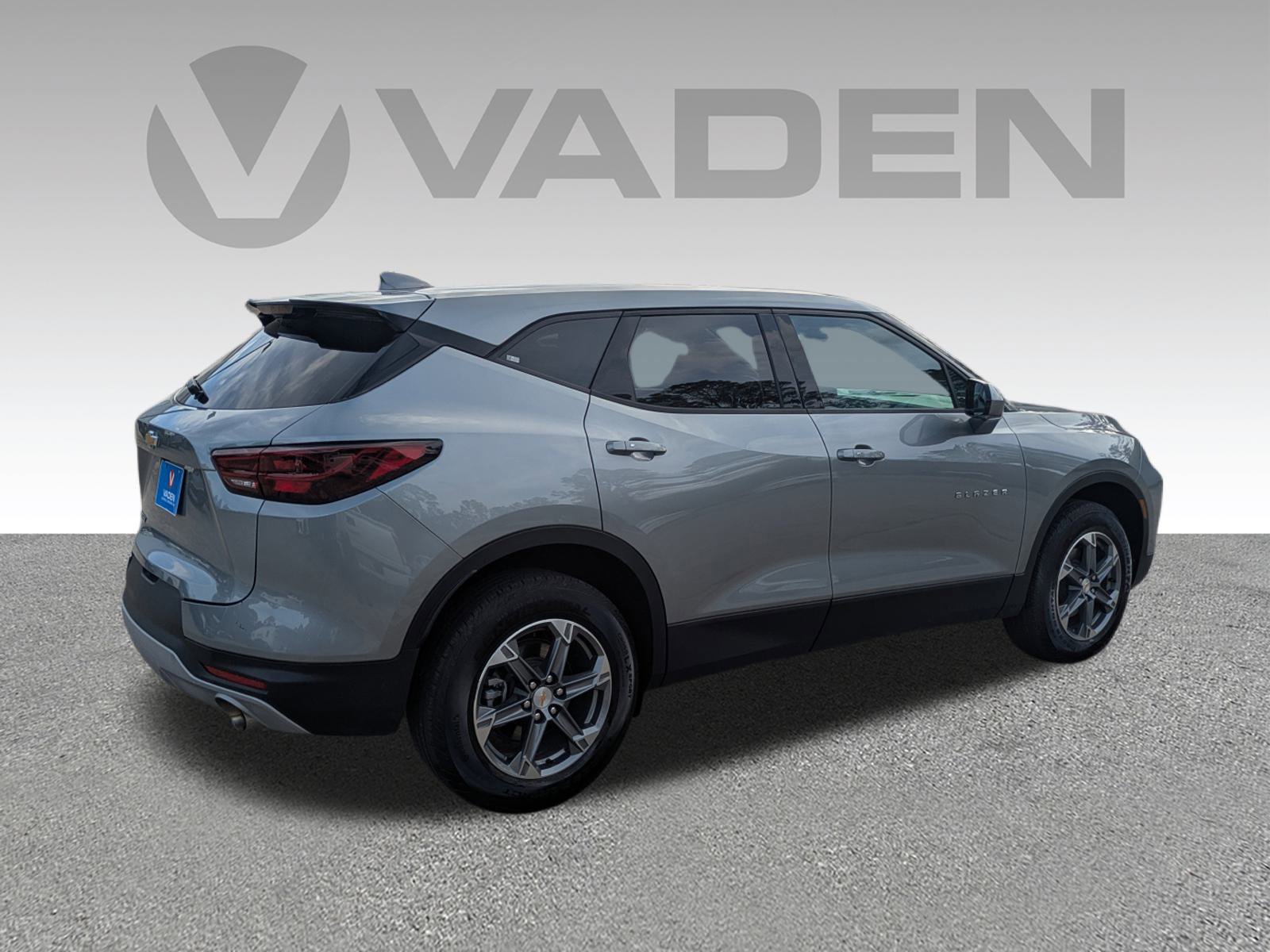 Used 2025 Chevrolet Blazer LT image 25