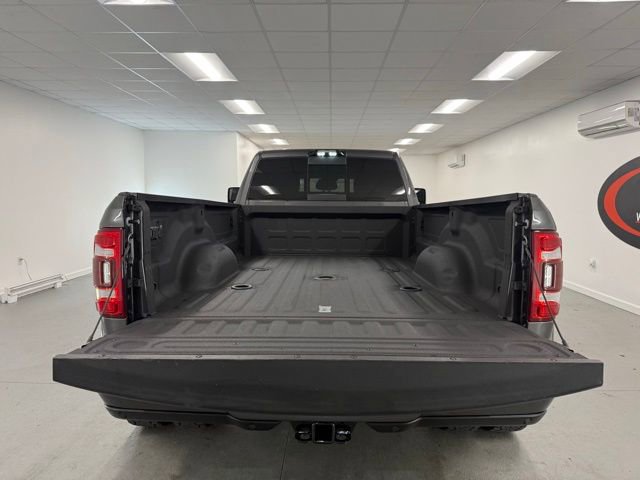 Used 2024 RAM 3500 Limited AWD/4WD image 9