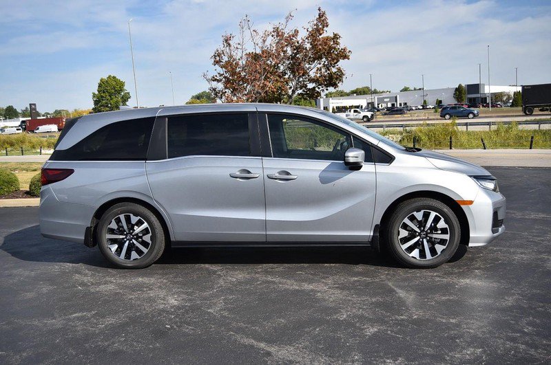 New 2026 Honda Odyssey EX-L image 5