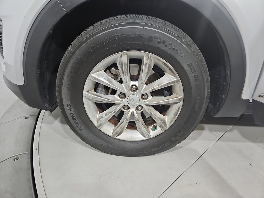 Used 2017 Kia Sorento AWD image 26