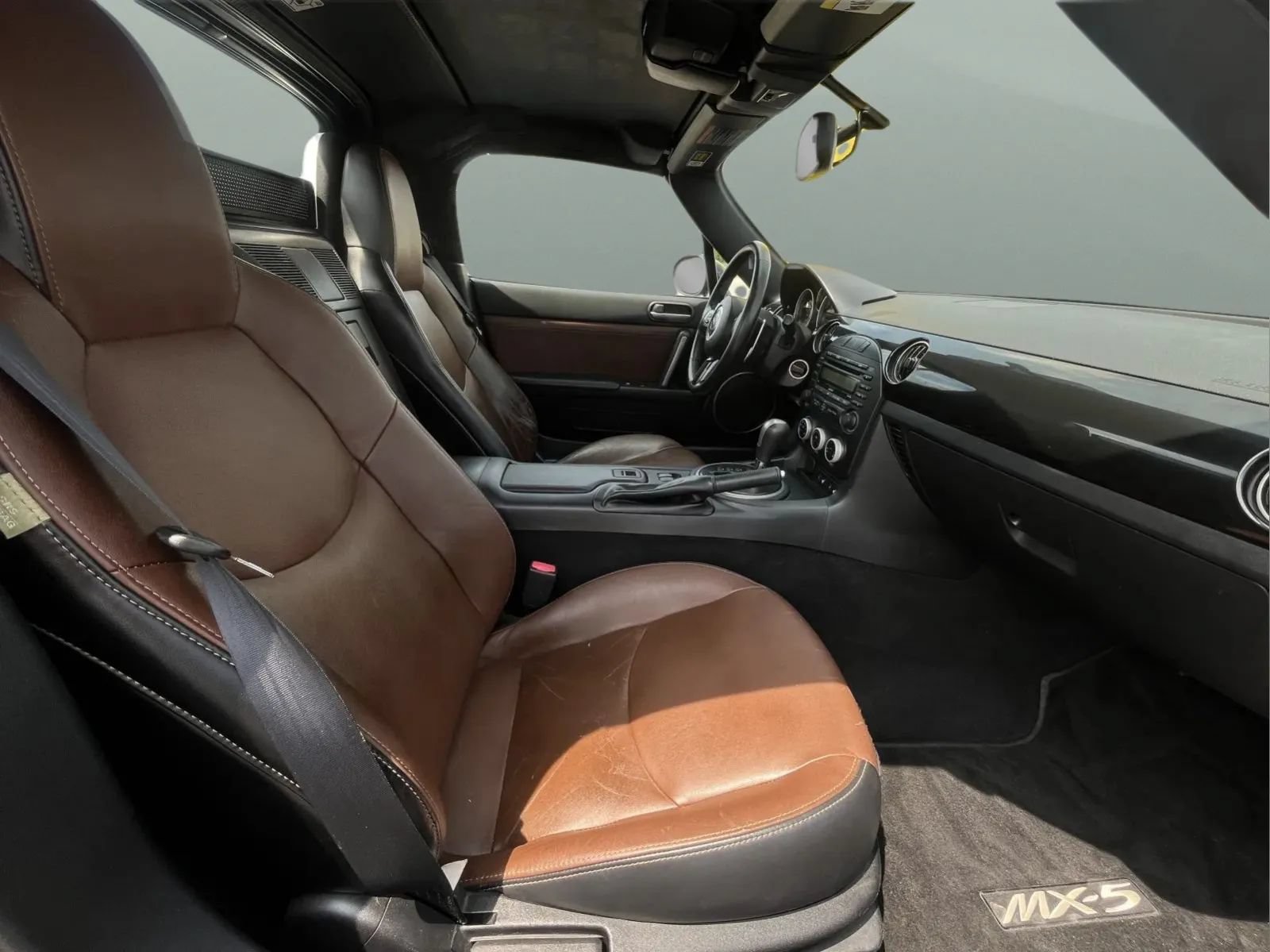 Used 2015 MAZDA MX-5 Miata Grand Touring w/ Premium Package RWD image 16