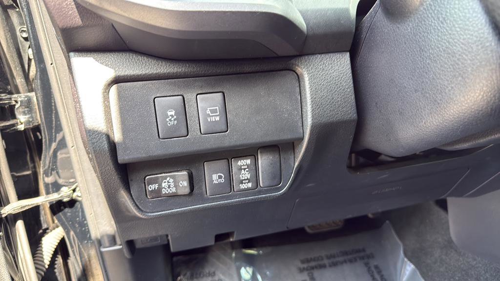 Used 2023 Toyota Tacoma TRD Pro AWD/4WD image 17