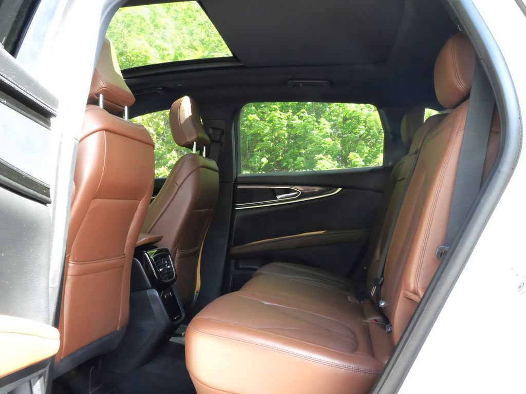 Used 2023 Lincoln Nautilus Reserve AWD/4WD image 27