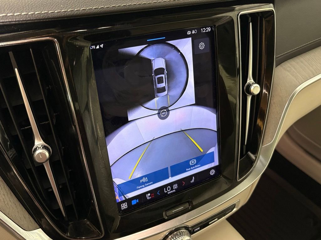 Used 2024 Volvo S60 T8 Ultimate w/ Climate Package image 28