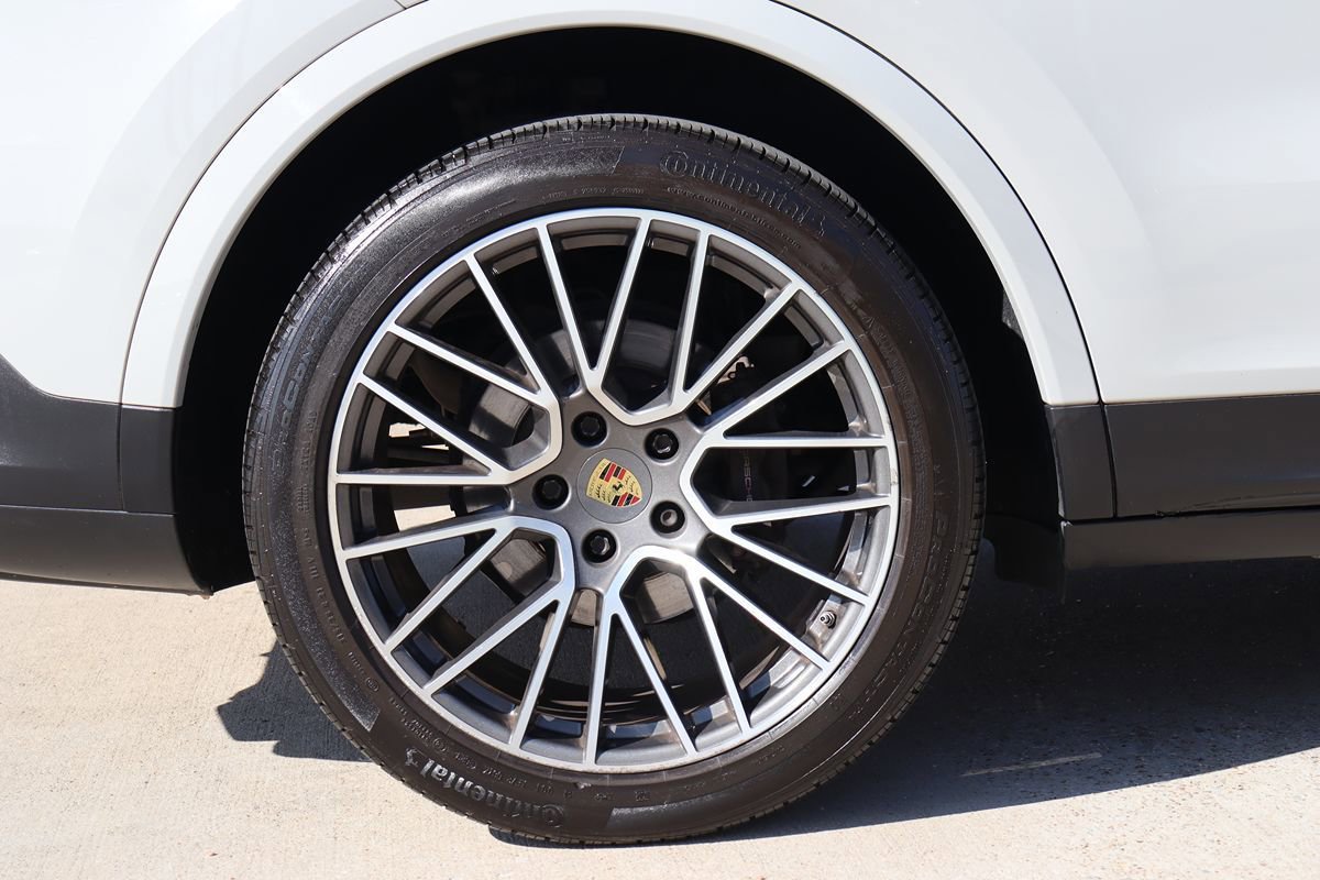 Used 2021 Porsche Cayenne Coupe image 57