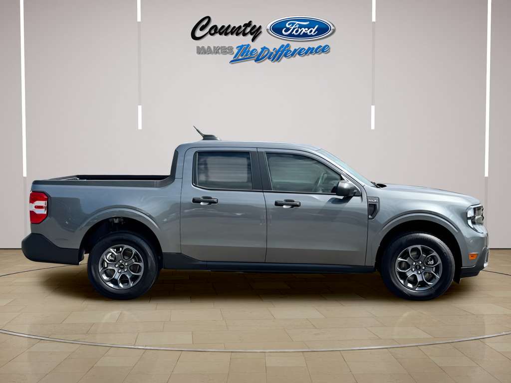 New 2026 Ford Maverick XLT FWD image 3