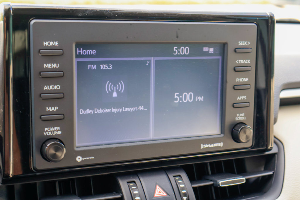Used 2022 Toyota RAV4 XLE Premium FWD image 6