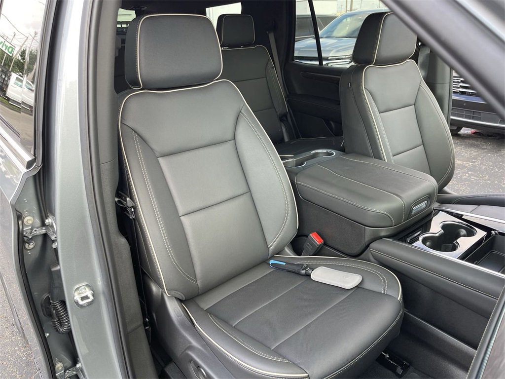 New 2025 Chevrolet Tahoe Premier w/ Sun And Tow Package image 26