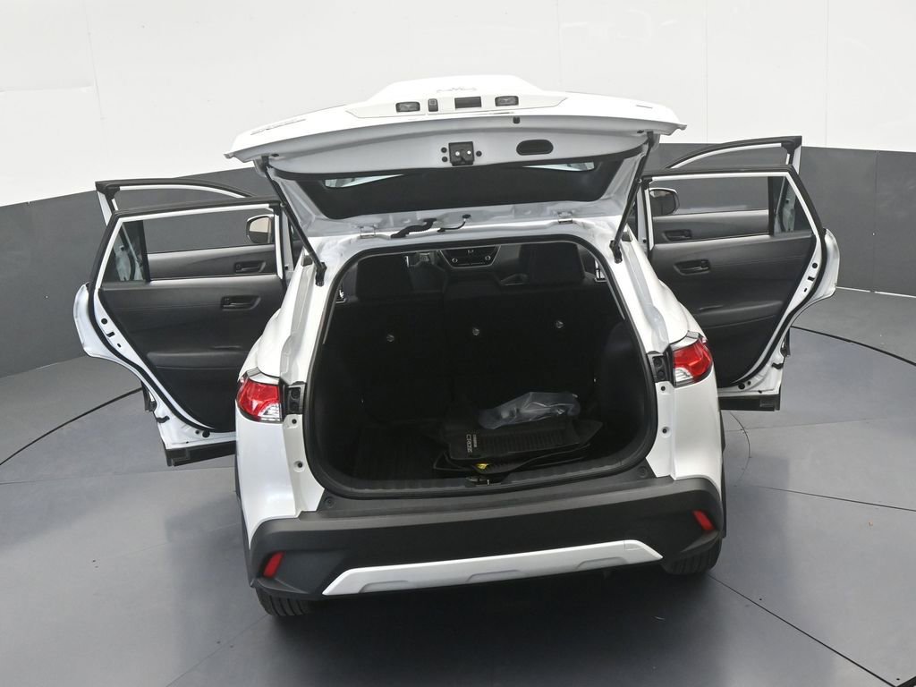 Used 2024 Toyota Corolla Cross LE FWD image 67