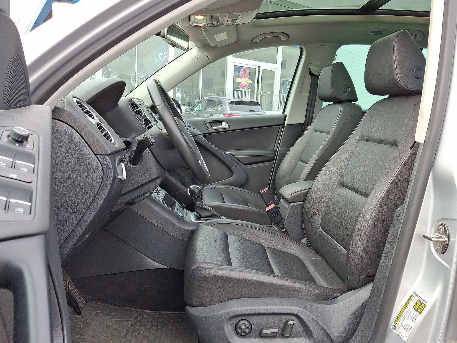 Used 2016 Volkswagen Tiguan SE image 26