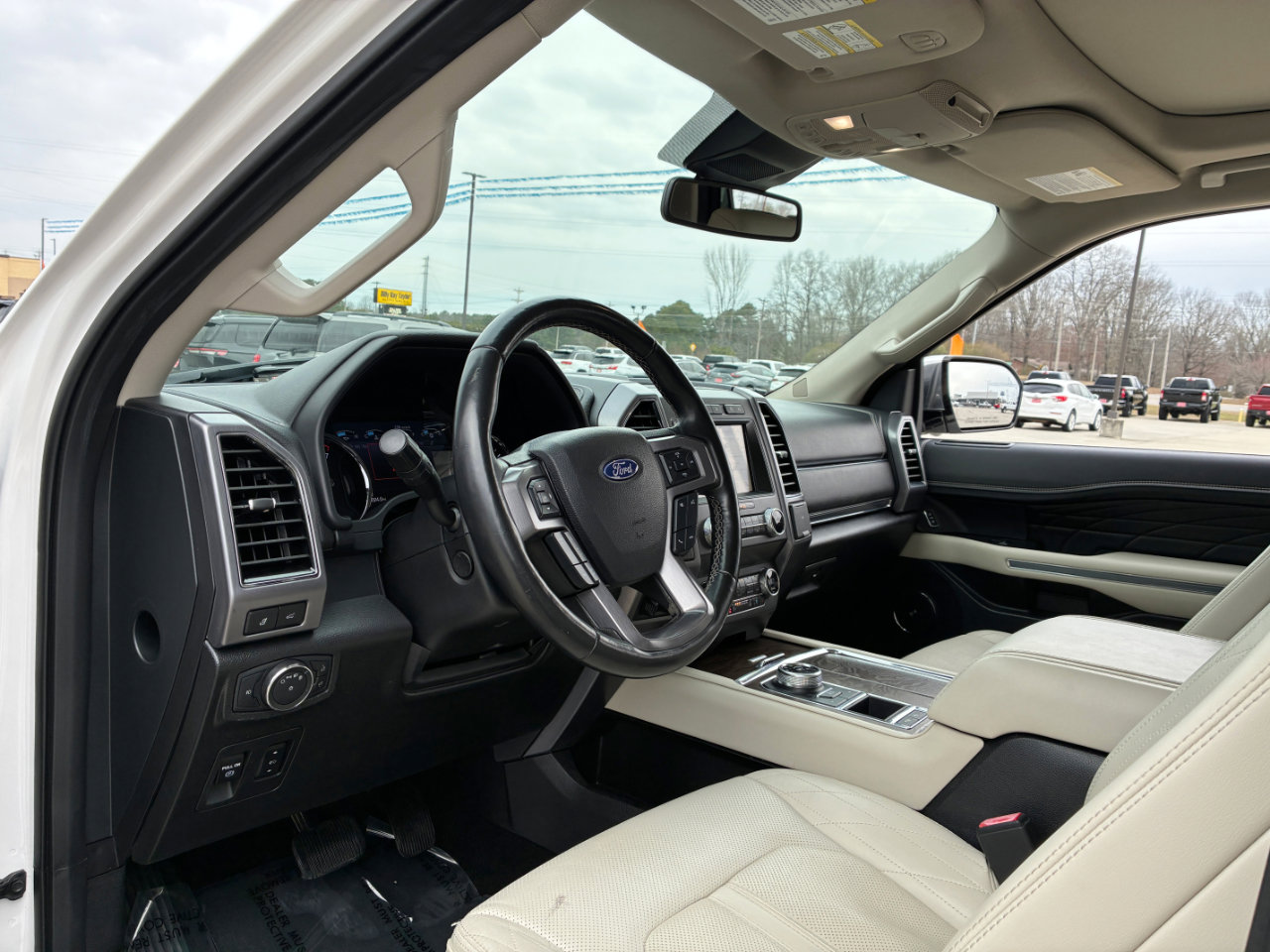 Used 2019 Ford Expedition Platinum image 15