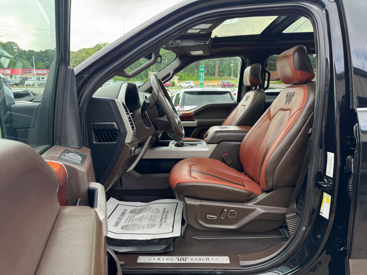 Used 2019 Ford F150 King Ranch w/ Equipment Group 601A Luxury AWD/4WD image 11