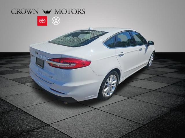 Used 2020 Ford Fusion SE FWD image 6