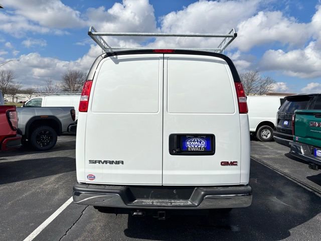New 2026 GMC Savana 3500 w/ Driver Convenience Package RWD image 6