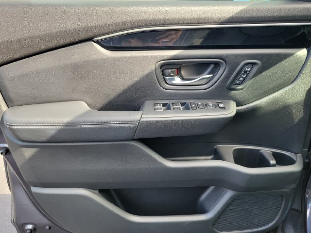 Used 2023 Honda Pilot Touring image 18
