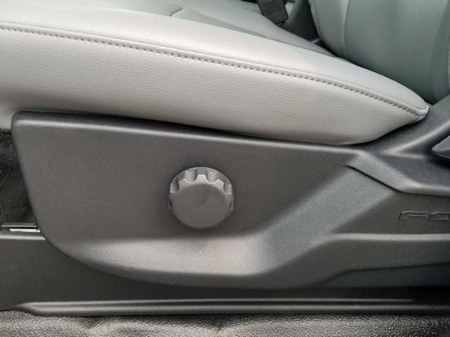New 2026 Ford F550 4x4 Regular Cab Super Duty image 21