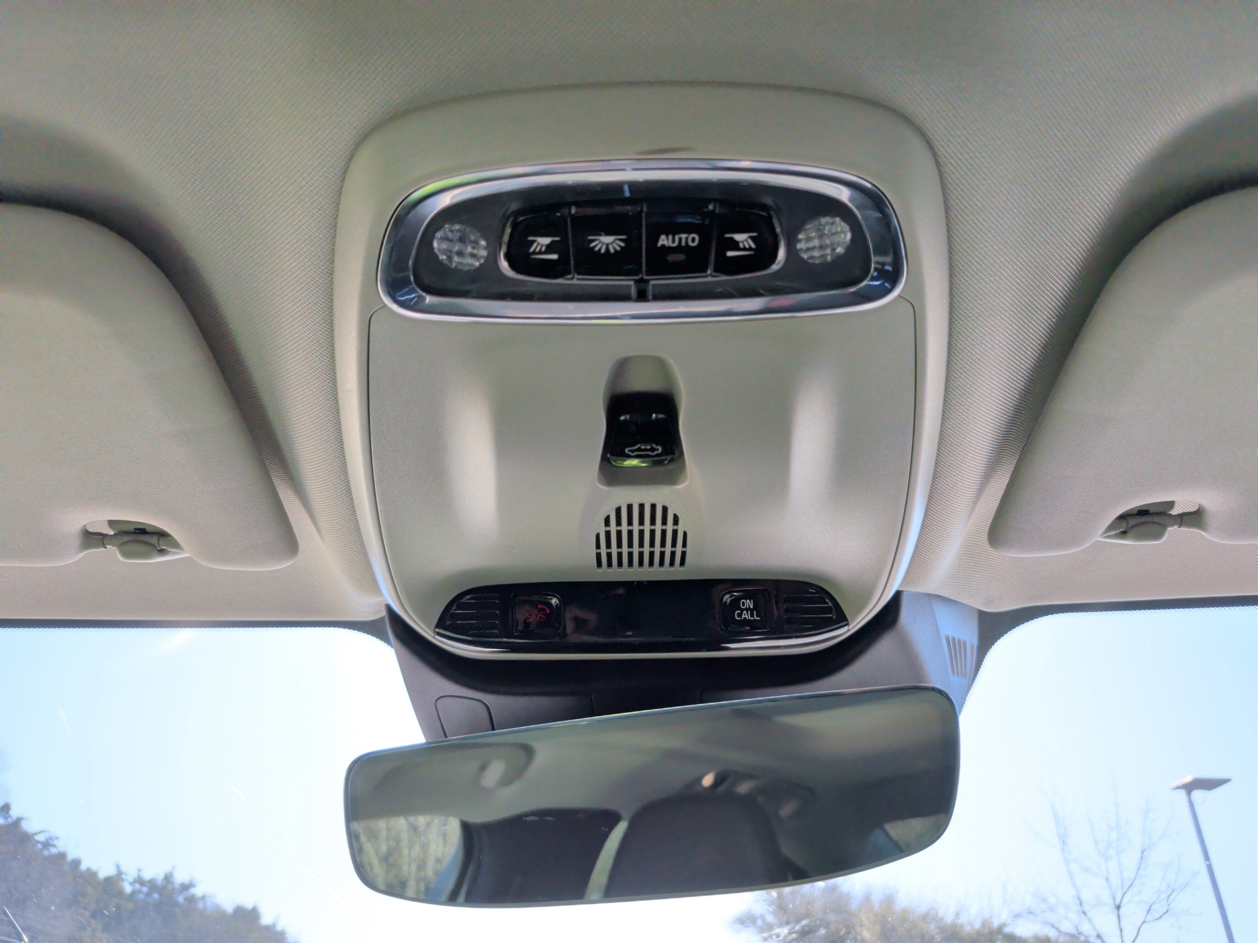 Used 2019 Volvo S60 T5 Momentum image 27