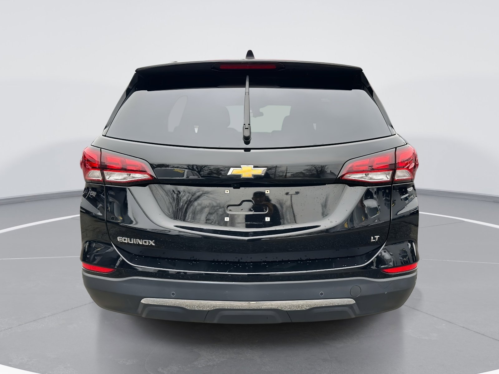 Used 2023 Chevrolet Equinox LT image 4