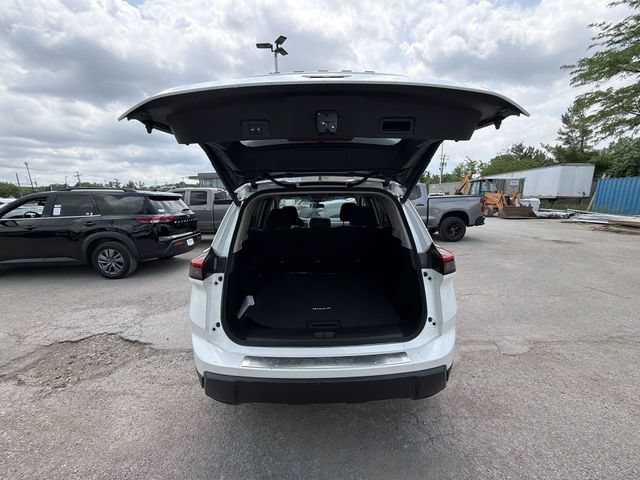 New 2026 Nissan Rogue SV w/ Cold Weather Package AWD/4WD image 19