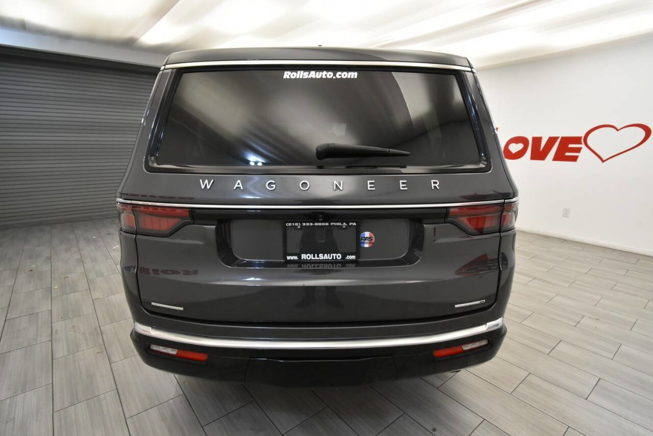Used 2022 Jeep Wagoneer Series II AWD/4WD image 4