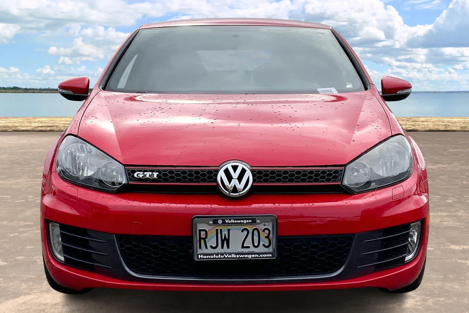 Used 2011 Volkswagen GTI 2-Door FWD image 6