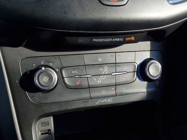 Used 2016 Ford Focus SE w/ Equipment Group 201A FWD image 25