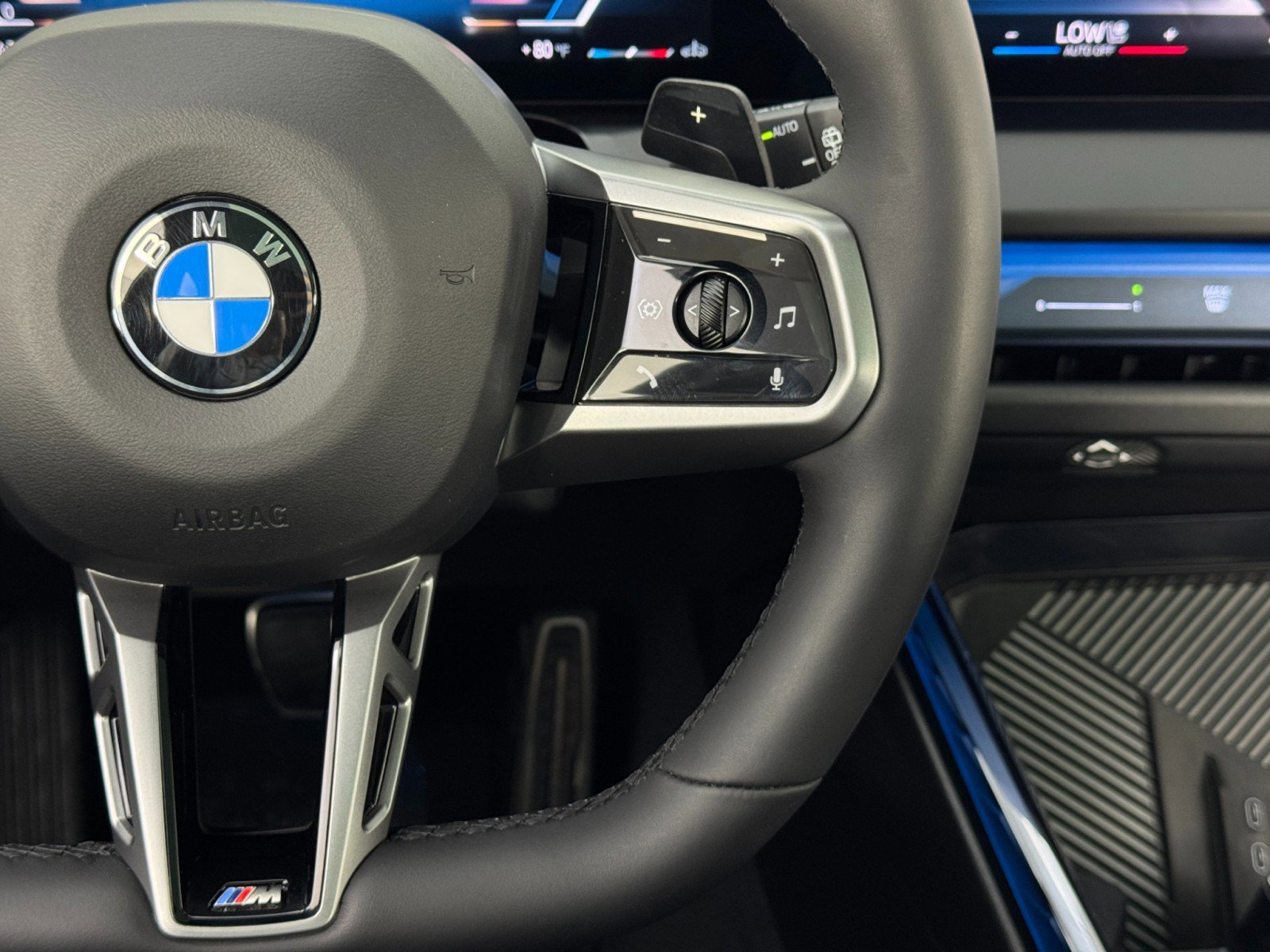 Used 2025 BMW X3 xDrive30i w/ Premium Package image 22