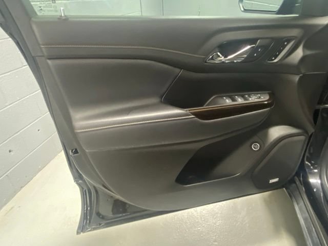 Used 2023 GMC Acadia AT4 w/ Preferred Package AWD/4WD image 6