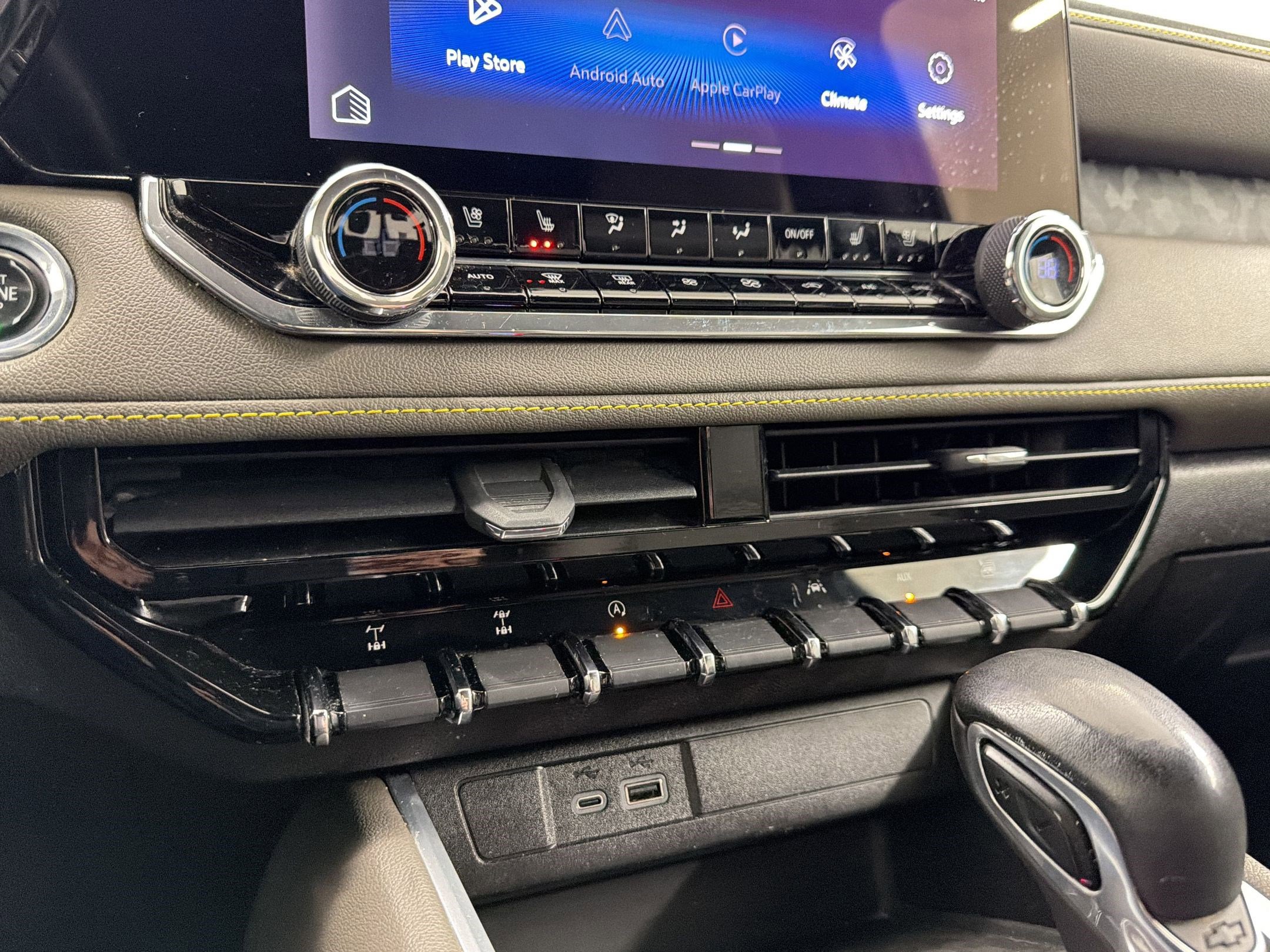 Used 2023 Chevrolet Colorado ZR2 w/ ZR2 Convenience Package III image 33