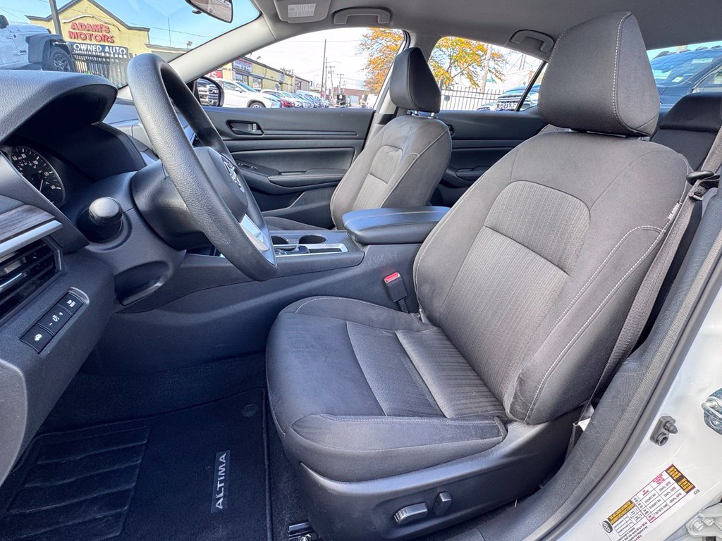 Used 2026 Nissan Altima 2.5 SV FWD image 14
