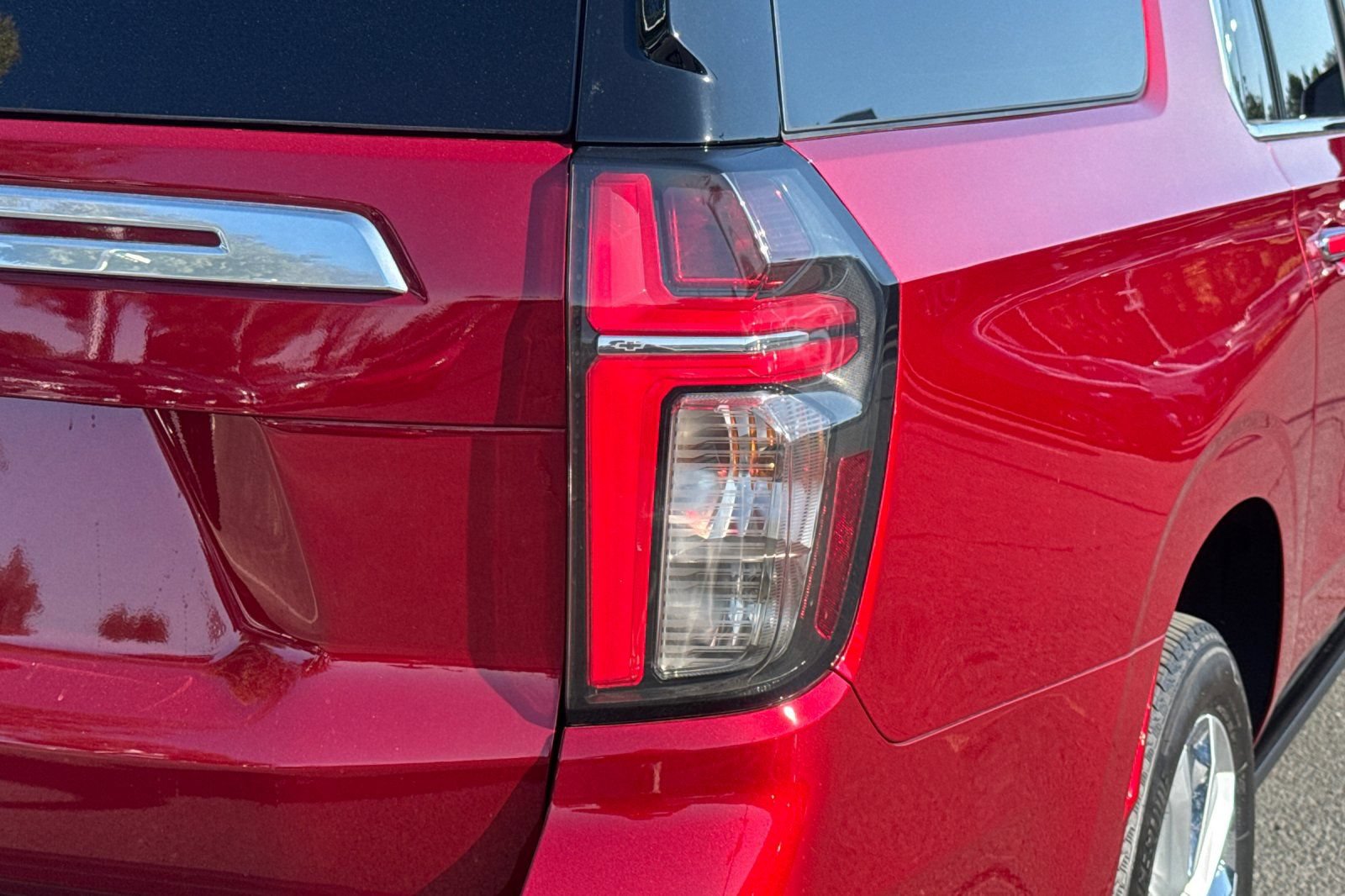 Used 2023 Chevrolet Suburban High Country AWD/4WD image 47