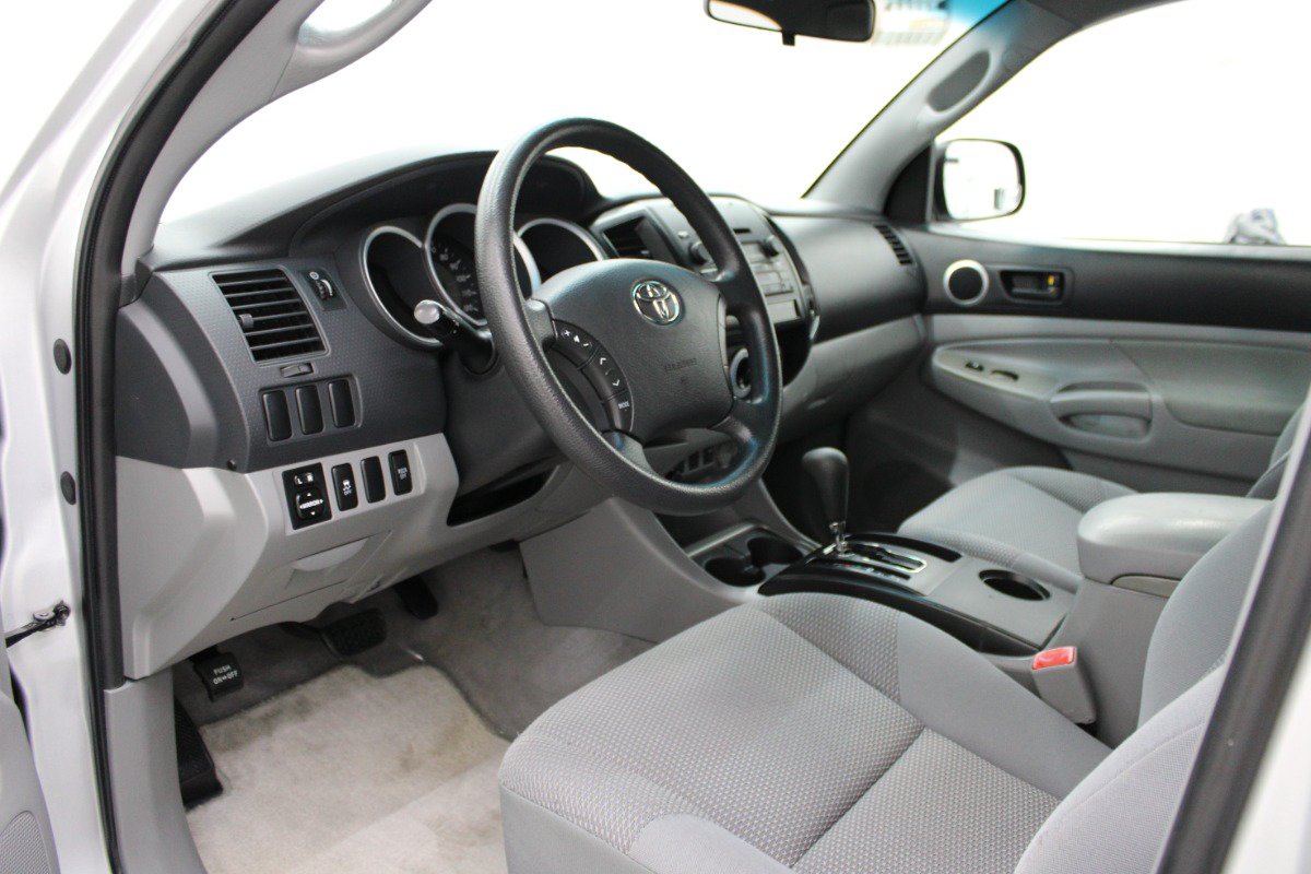 Used 2010 Toyota Tacoma 2WD Access Cab image 7