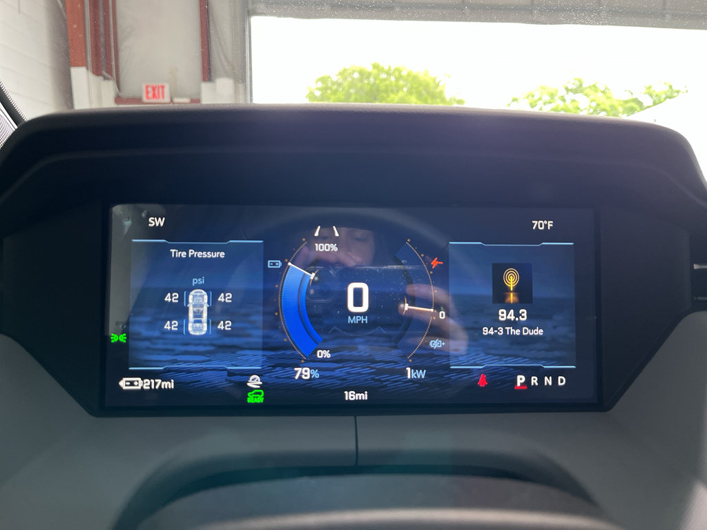New 2027 Chevrolet Bolt LT FWD image 17