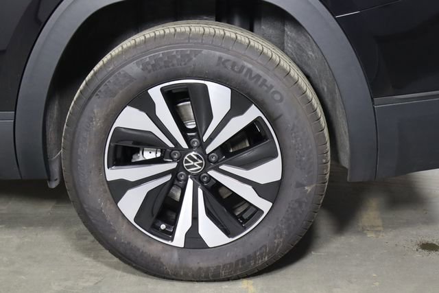 Used 2026 Volkswagen Atlas SE FWD image 36
