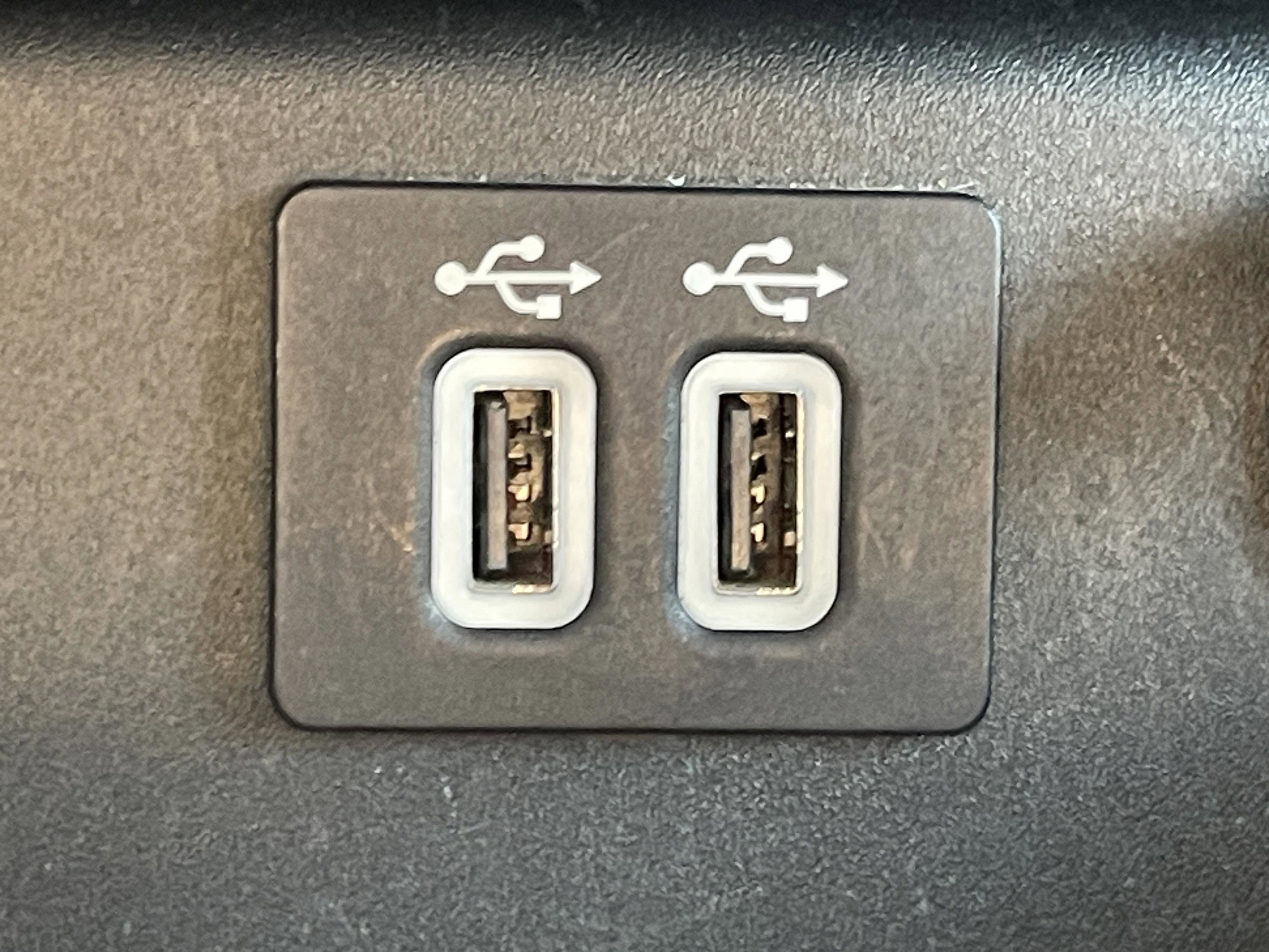 Used 2019 Ford Fusion SEL FWD image 21