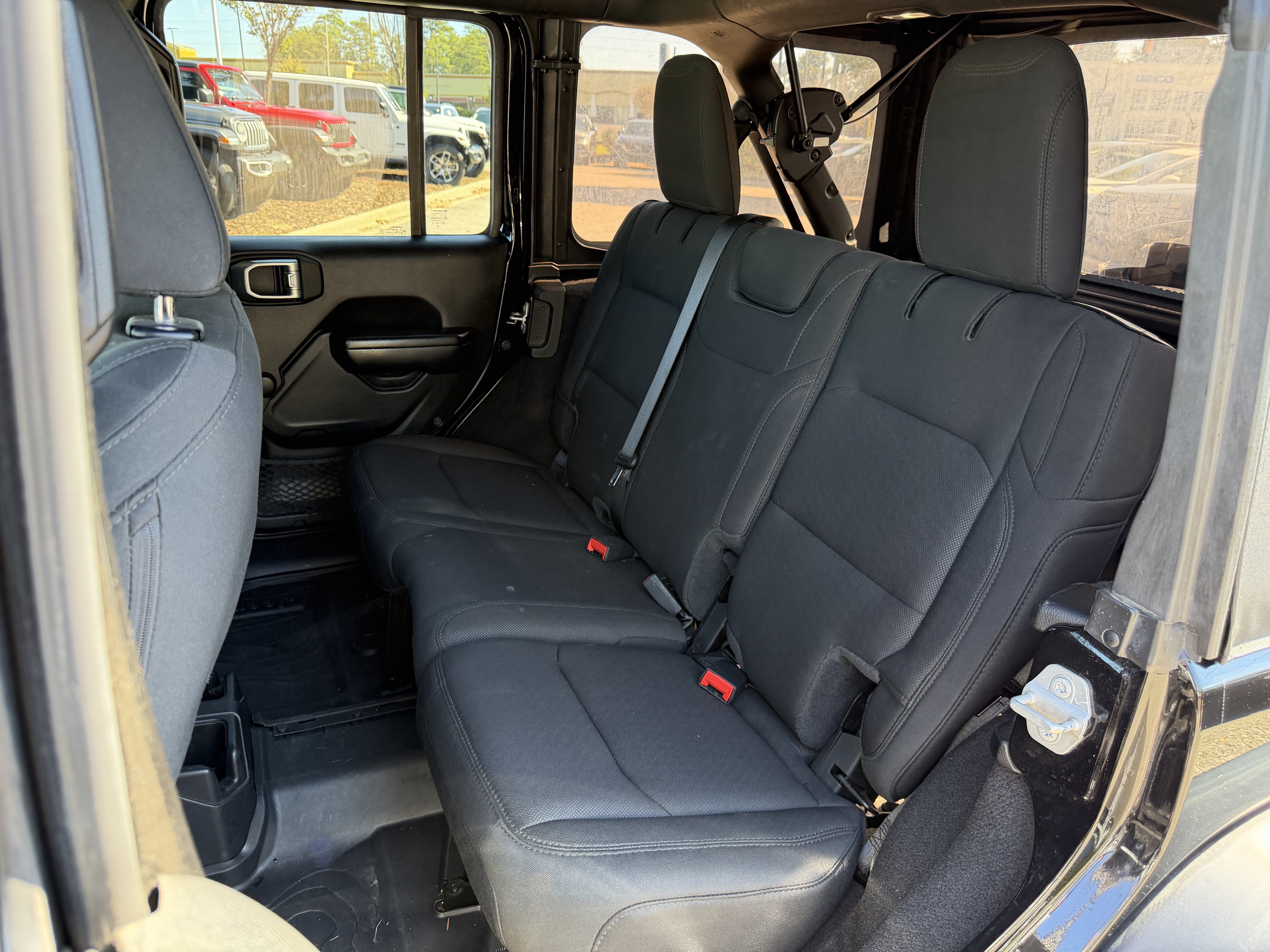 Used 2021 Jeep Wrangler Unlimited Sport AWD/4WD image 30