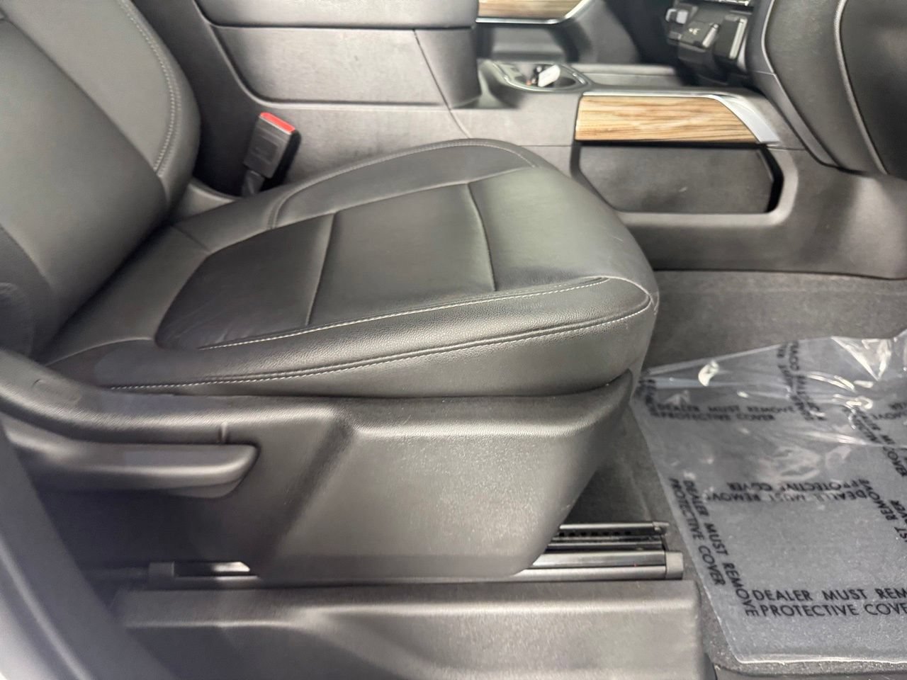 Used 2021 Chevrolet Silverado 1500 LT Trail Boss w/ Convenience Package II AWD/4WD image 33
