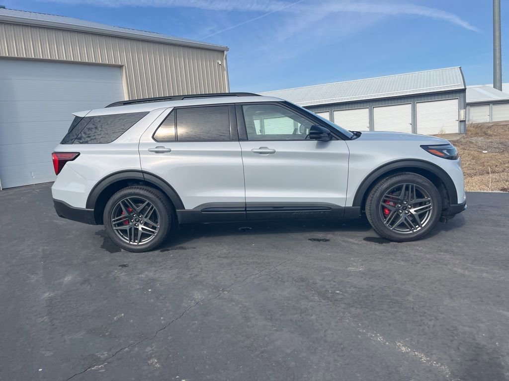 New 2026 Ford Explorer ST w/ Sun And Sound Package image 2