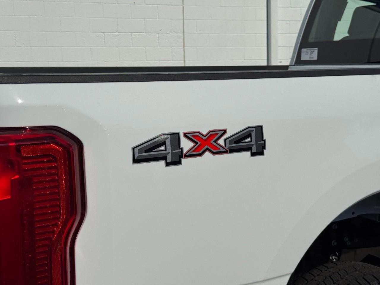 New 2026 Ford F250 XL w/ XL Chrome Package image 4