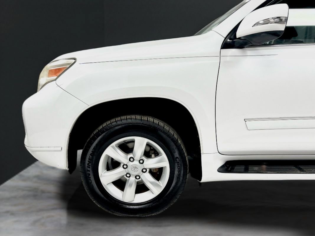 Used 2011 Lexus GX 460 w/ Comfort Plus Pkg image 10