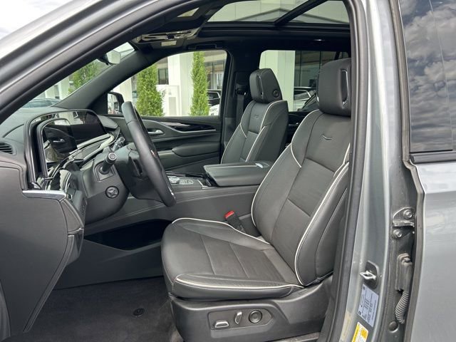 Used 2023 Cadillac Escalade Sport AWD/4WD image 21