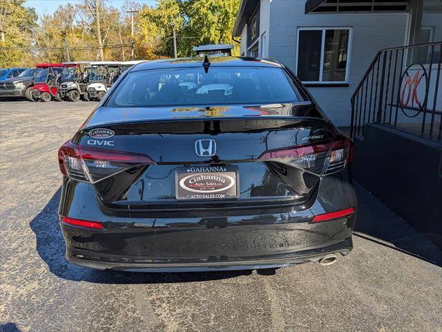 Used 2025 Honda Civic Sport image 3