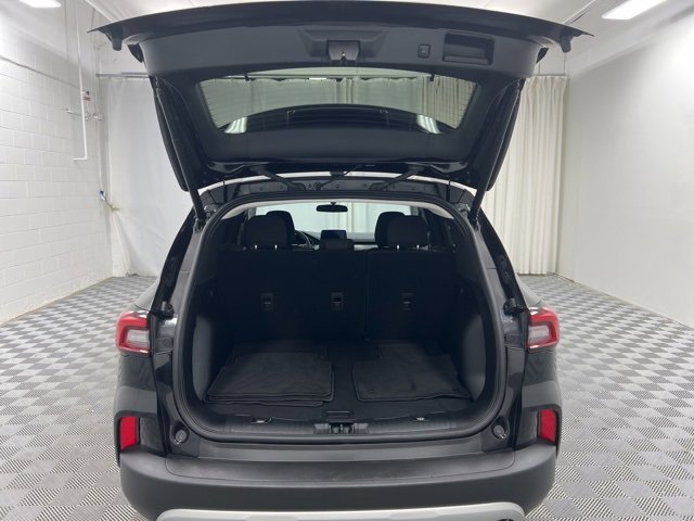 Used 2023 Ford Escape Active image 8