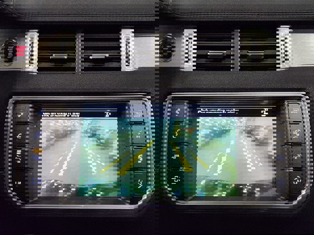 Used 2016 Land Rover Range Rover Evoque SE Premium image 36