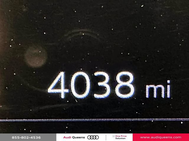 Used 2025 Audi S6 e-tron Premium Plus w/ Premium Plus AWD/4WD image 34