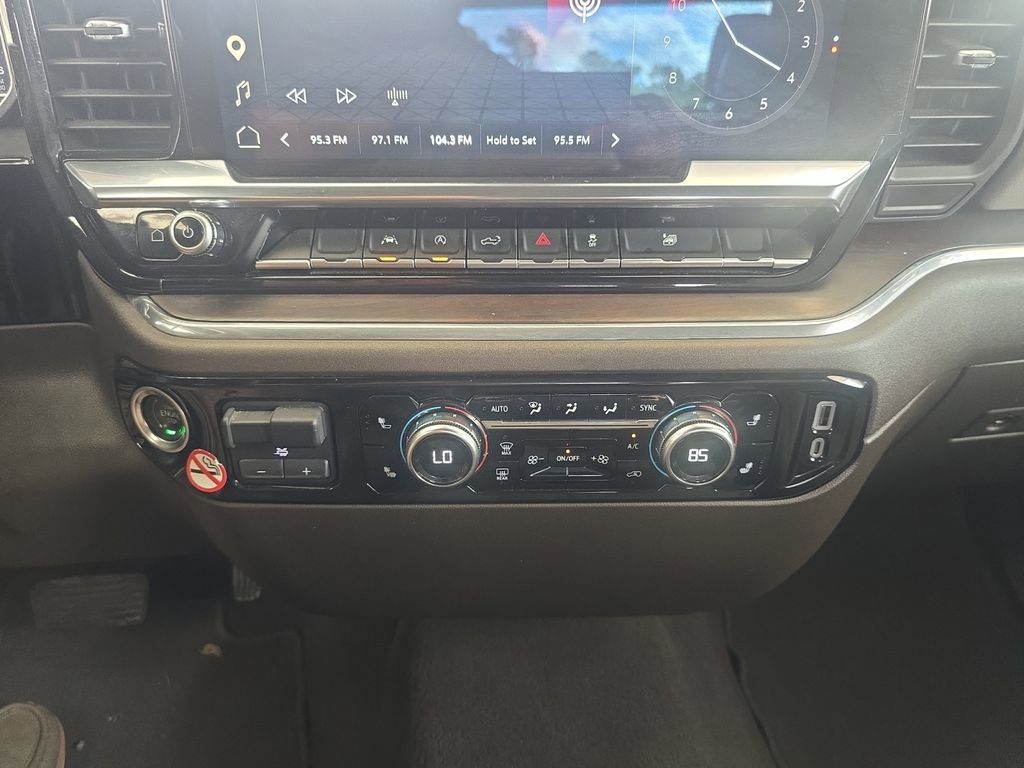 Used 2025 GMC Sierra 1500 SLT RWD image 15