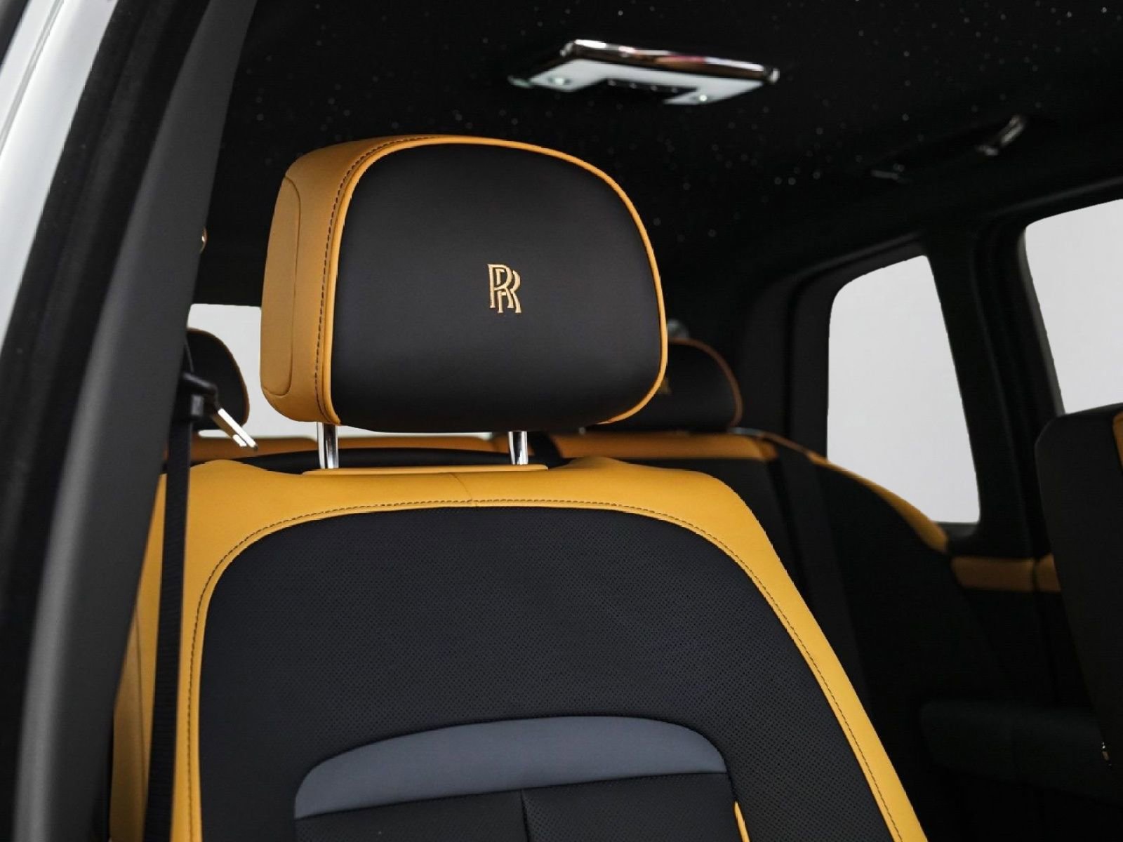 New 2026 Rolls-Royce Cullinan AWD/4WD image 34
