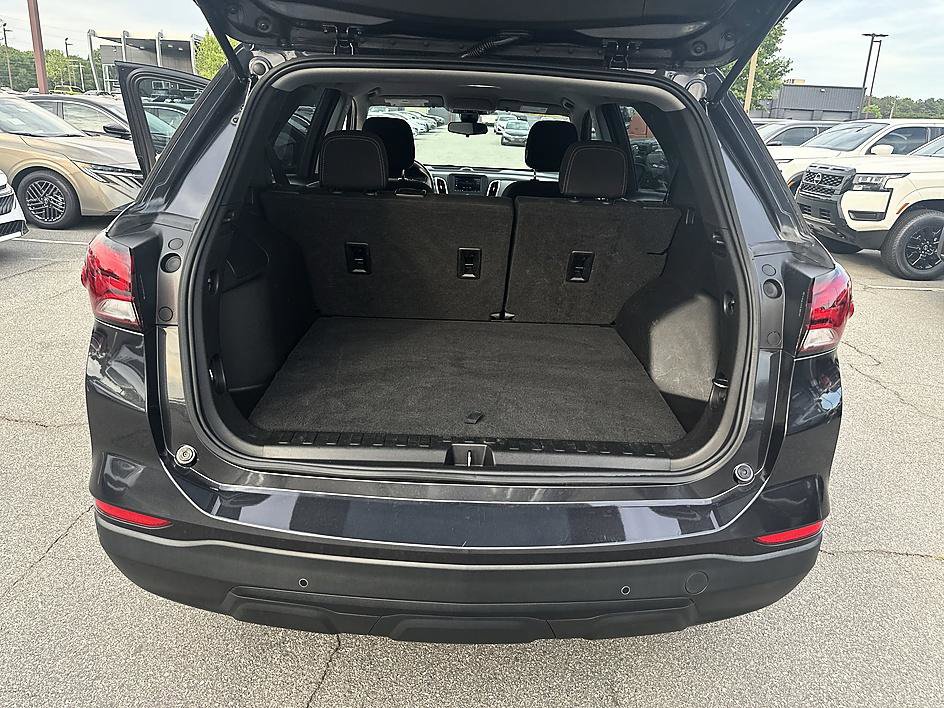 Used 2022 Chevrolet Equinox LS image 15