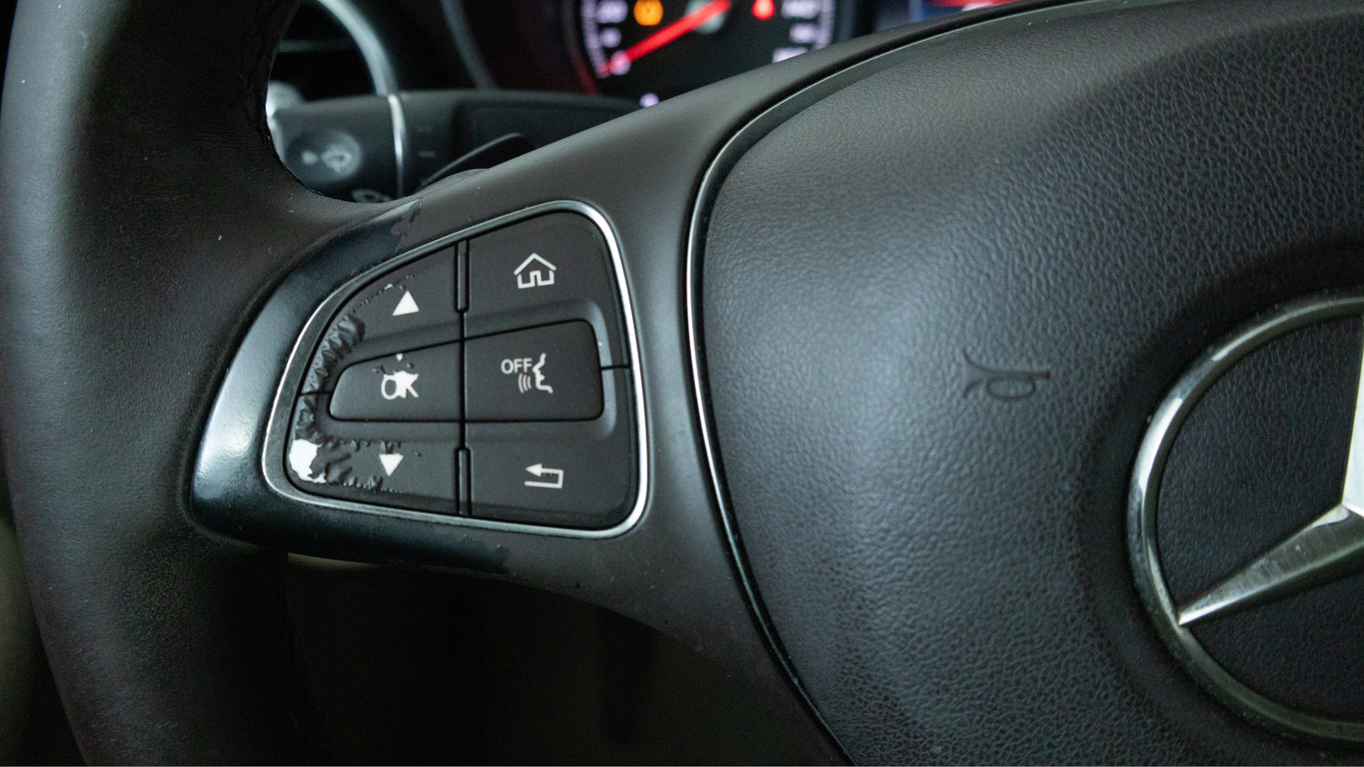 Used 2015 Mercedes-Benz C 300 4MATIC Sedan image 19