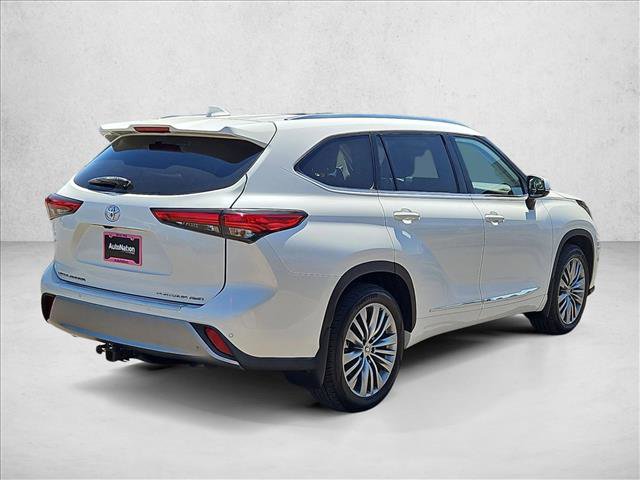 Used 2021 Toyota Highlander Platinum AWD/4WD image 5
